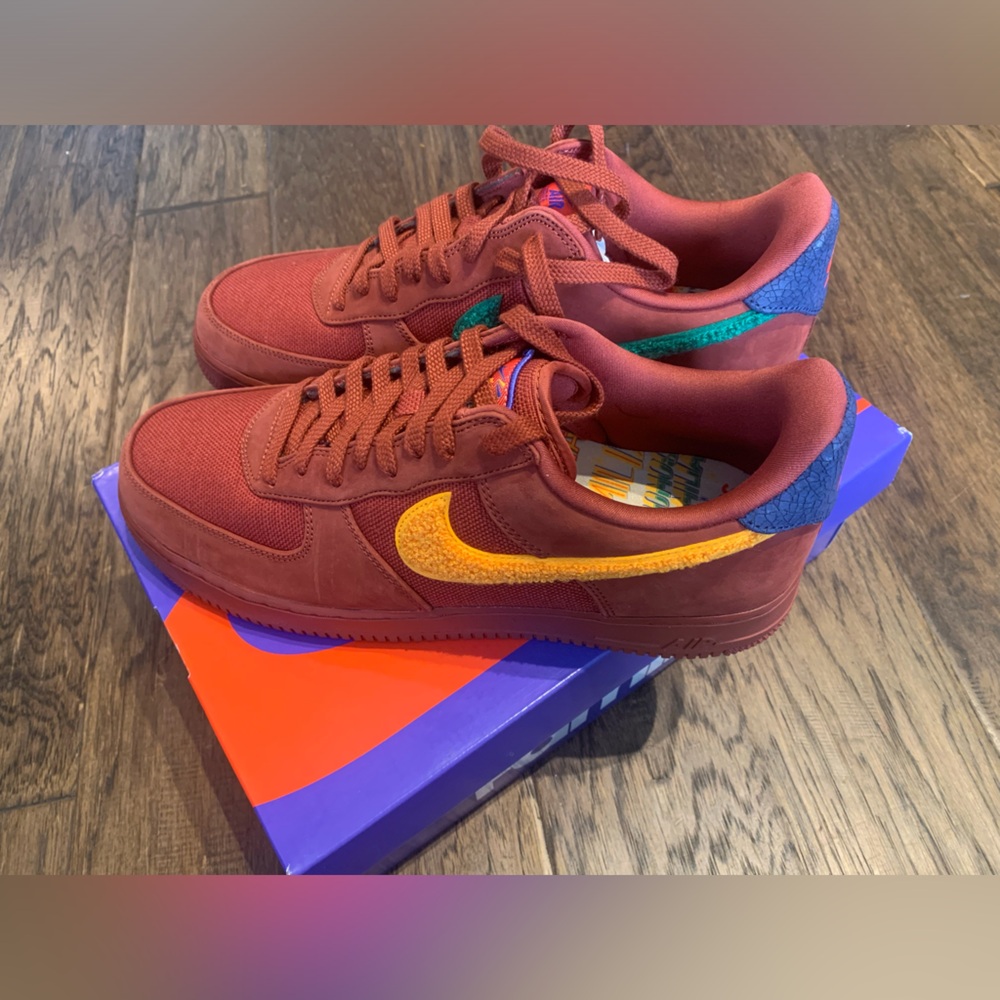 AIR FORCE FAMILIA SHOES SIZE 12